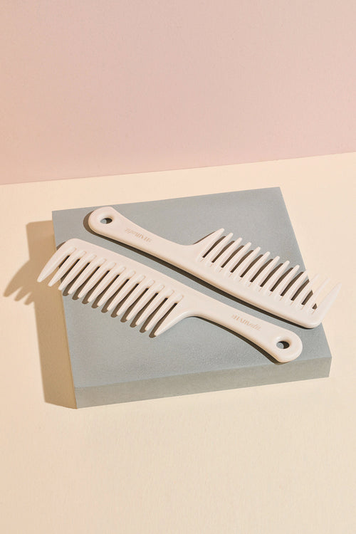 The Hair Edit White Tame & Condition Detangling Shower Comb For Wet & Dry Hair