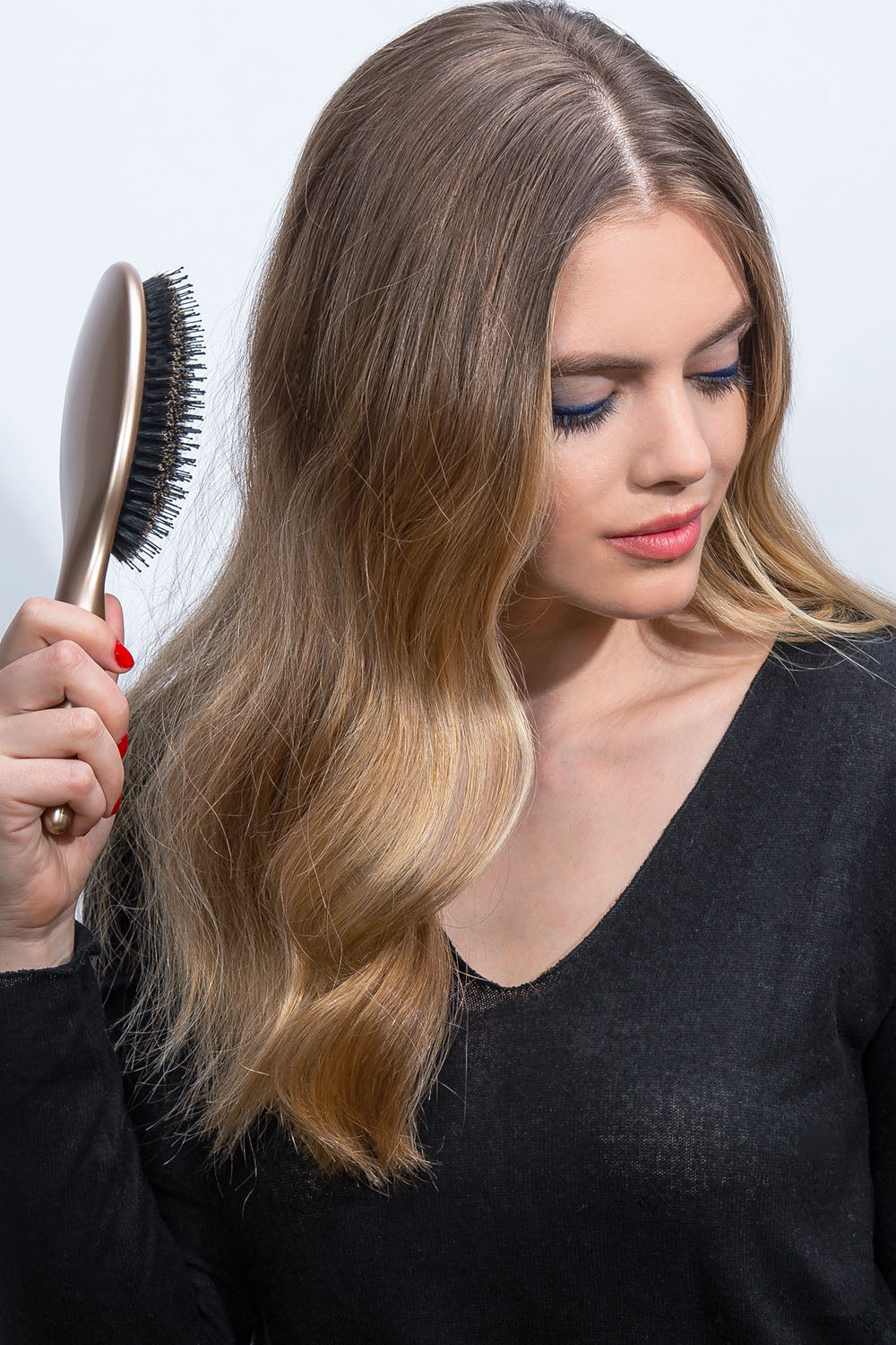 Cream Detangling & Smoothing Hairbrush – The Hair Edit