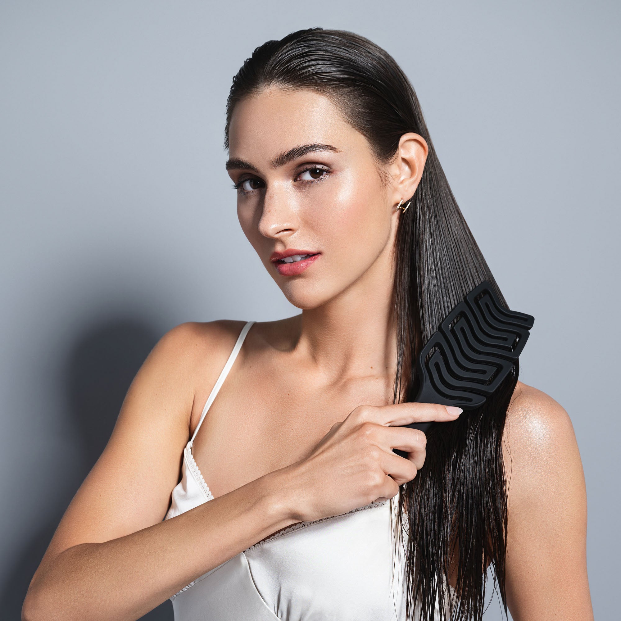 Detangle & Massage Wet Brush3