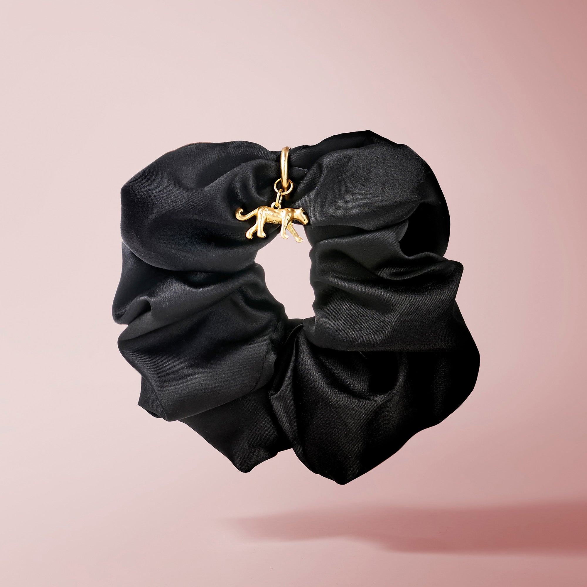 Charming Ruched Ribbon Scrunchie5