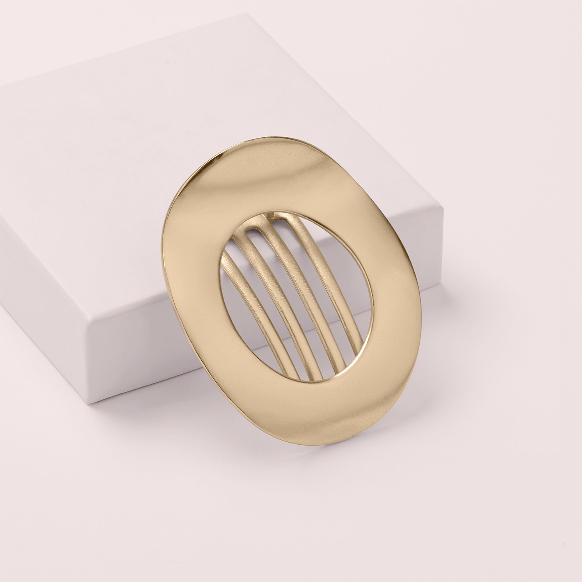 Gilded Ellipse Flat Lay Claw Clip5