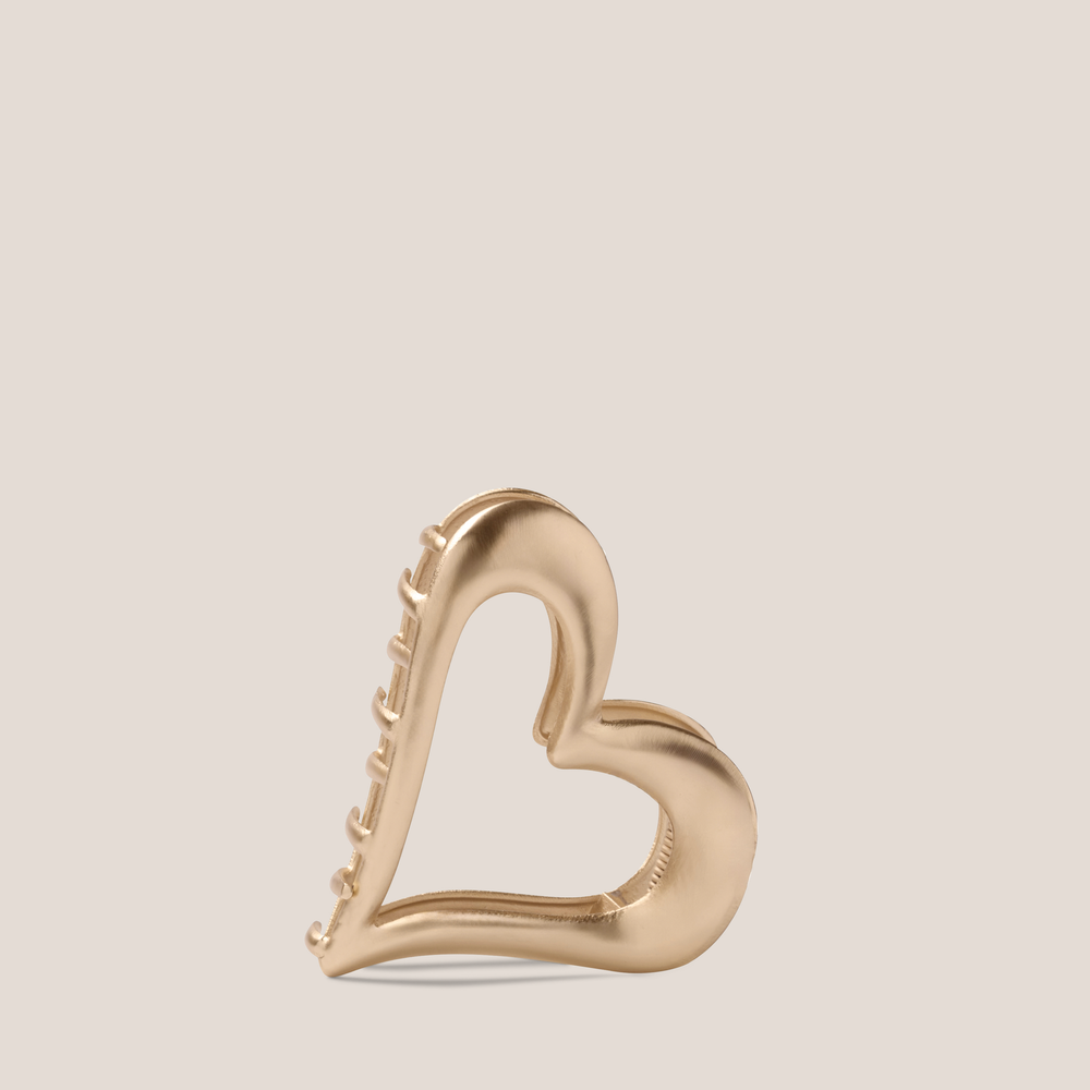 Gilded Romance Heart Claw Clip1