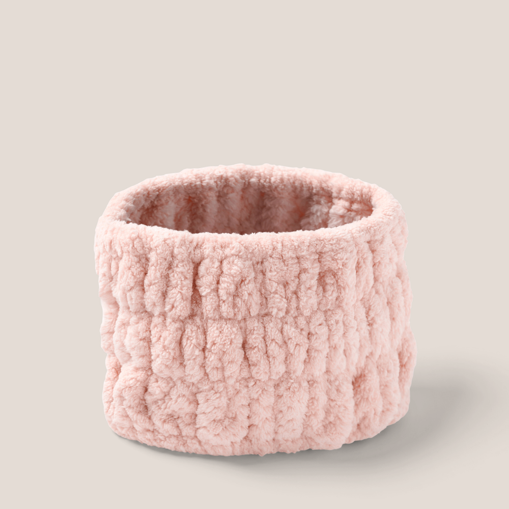 Hold Back & Glow Up Ultra-Wide Spa Headband1