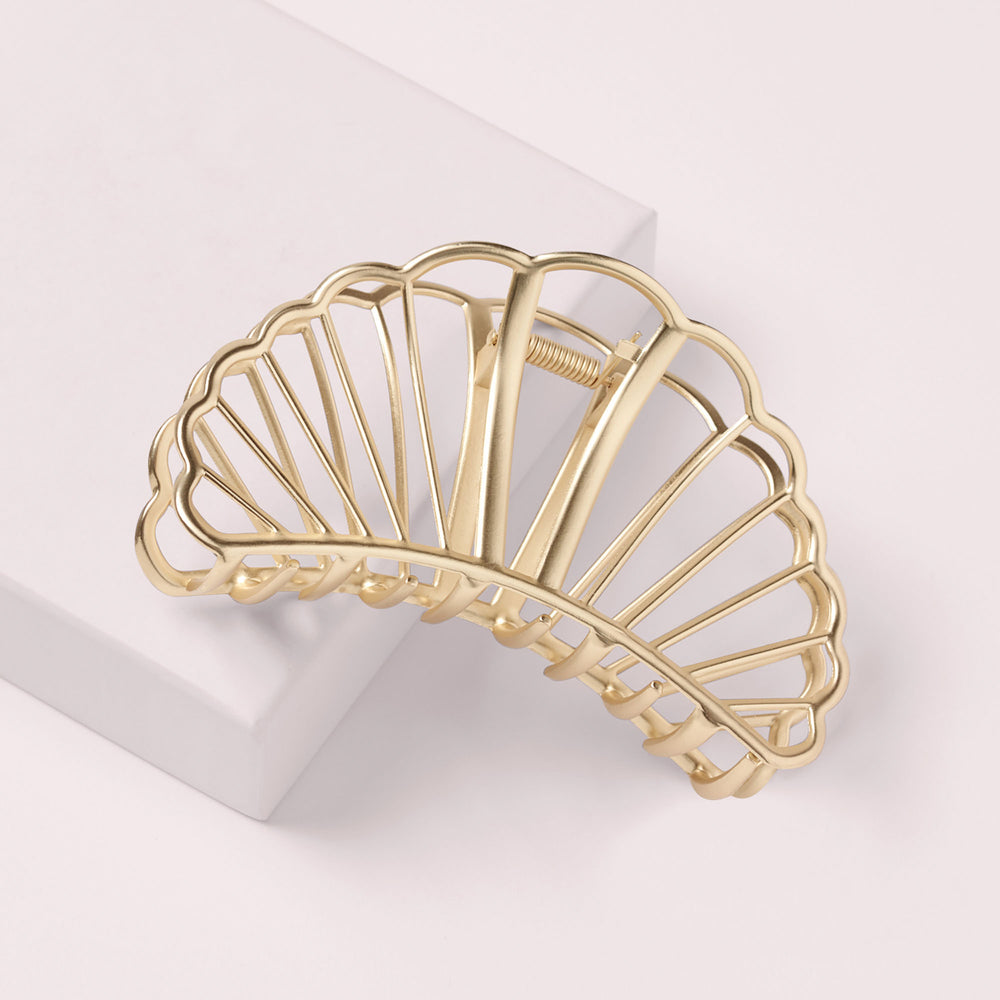 Gilded Mermaid Shell Claw Clip4