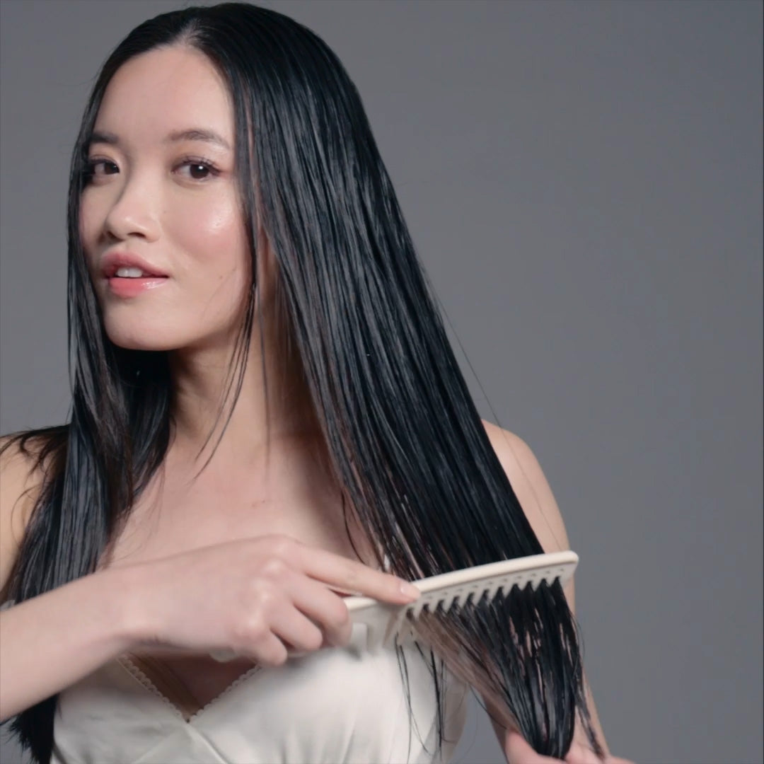 Tame & Condition Detangling Comb2