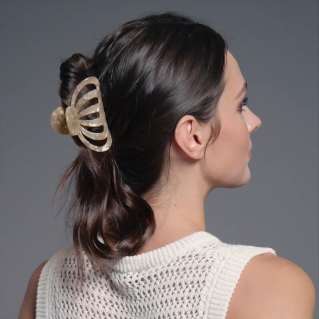 Jellyfish Marble Claw Clip - Latte2