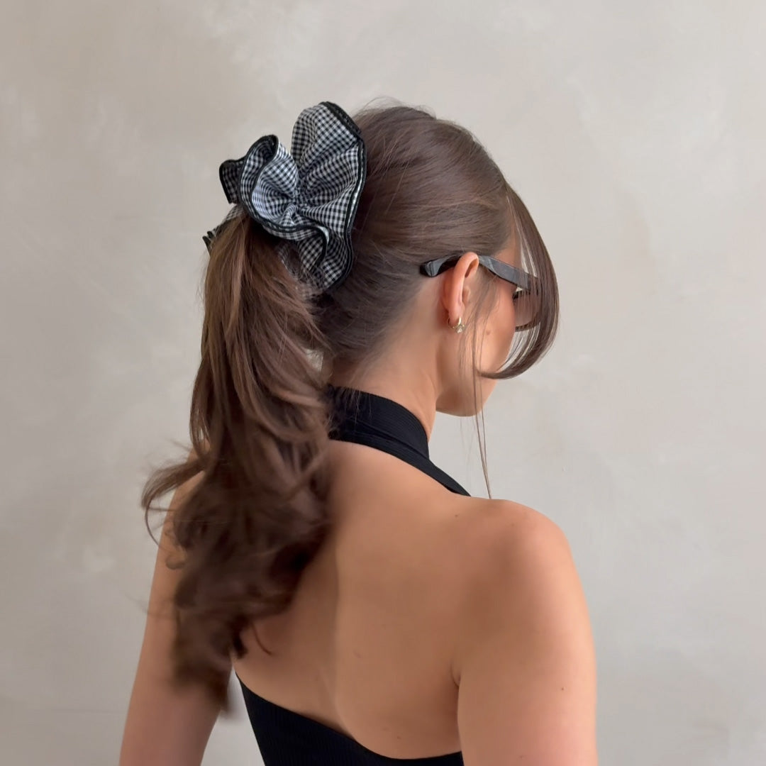 Video of Danielle Bernstein wearing  The Hair Edit's Oversized Gingham Ruffled Scrunchie2