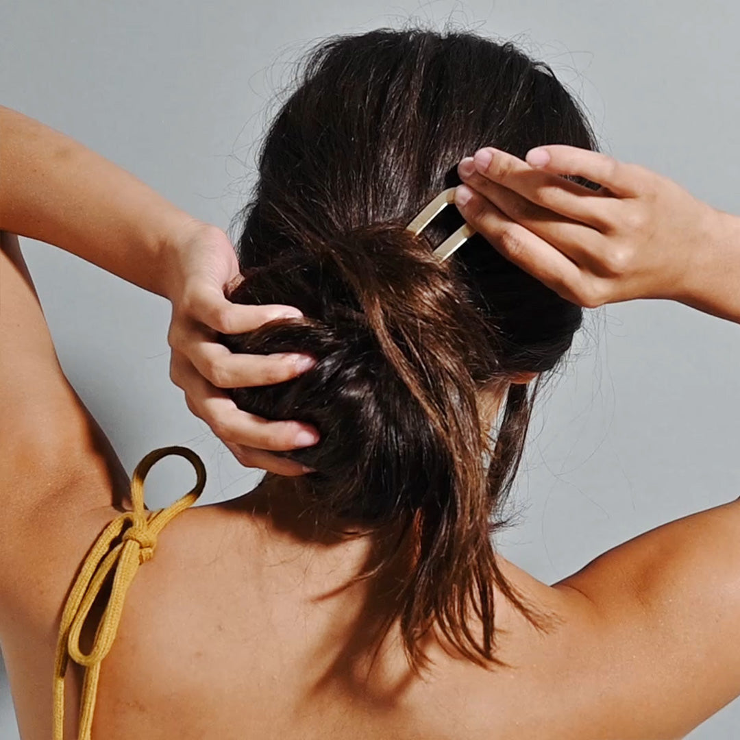 Sleek Chignon French Hair Pin - Gold2